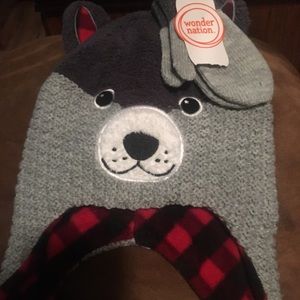Hat and mitten set